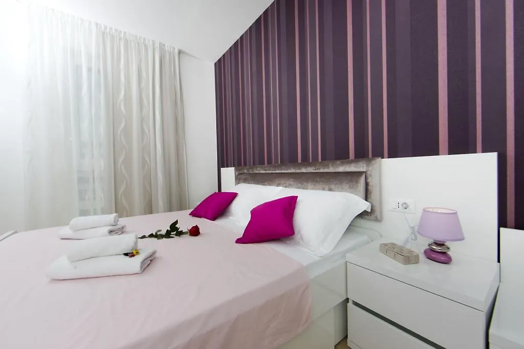 Apartment Ema Сплит