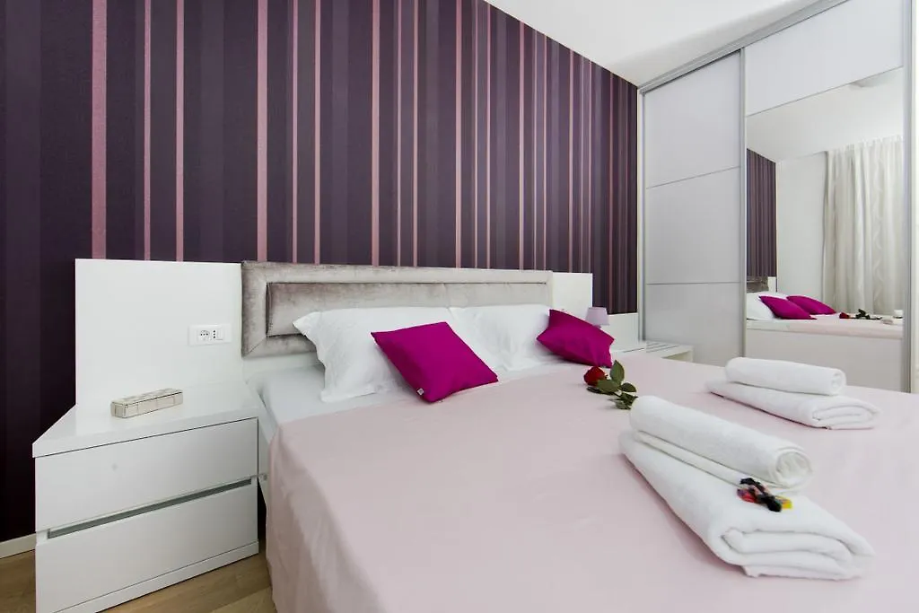Apartment Ema Сплит